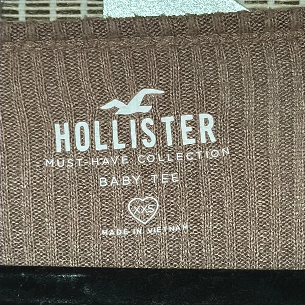 Hollister discover perfect